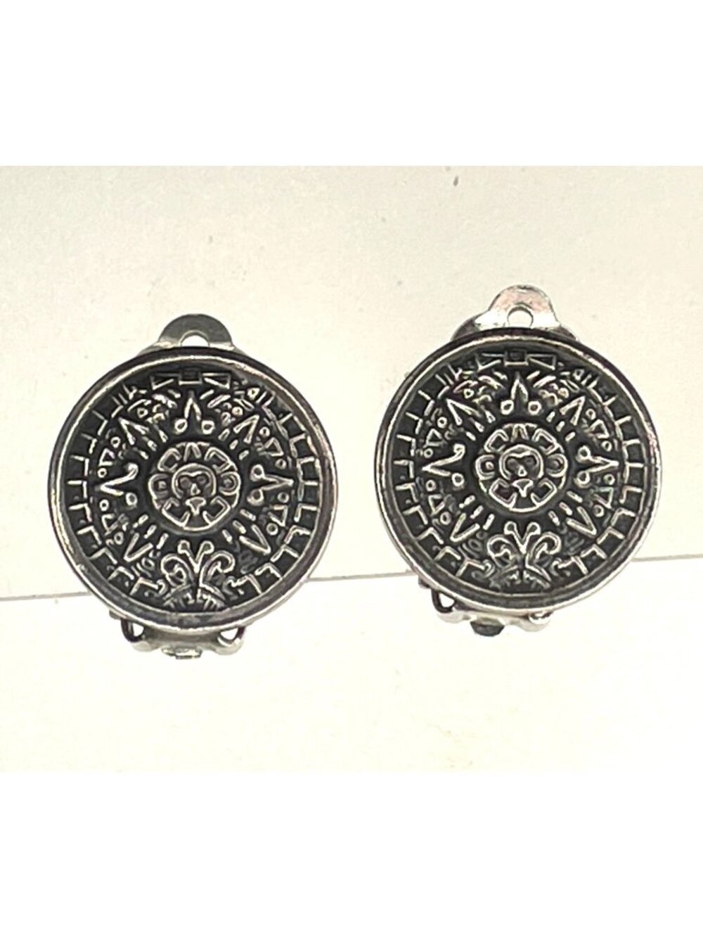 Vintage Taxco Mexican Sterling Silver Aztec Calendar Clip On Earrings 925 Signed